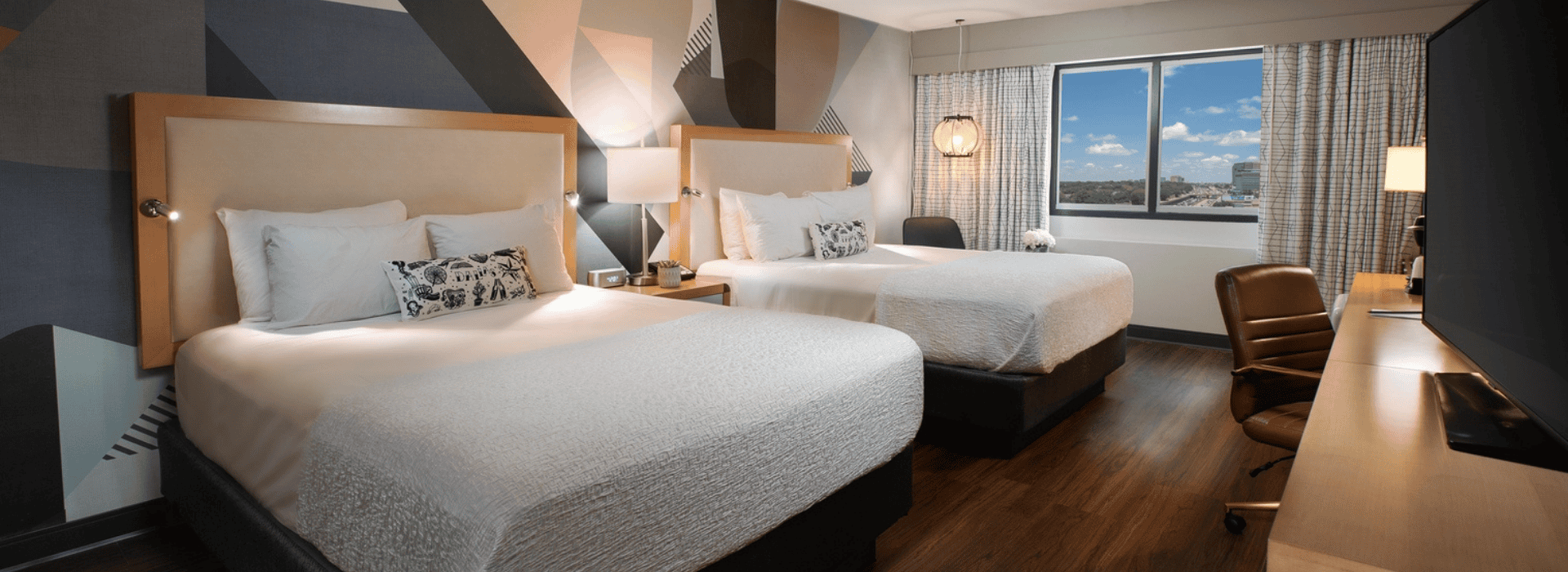 Double Queen Room At Hotel Mockingbird Dallas City Texas